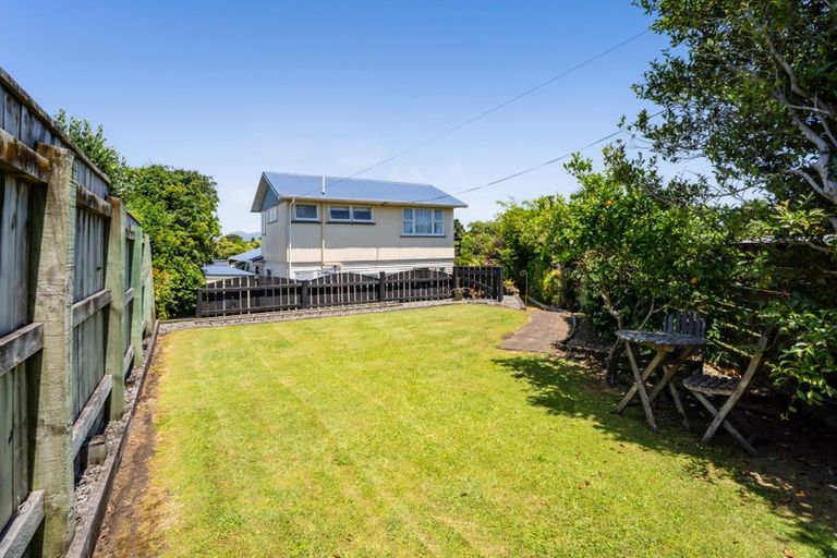 Photo of property in 190a Seaview Road, Westown, New Plymouth, 4310
