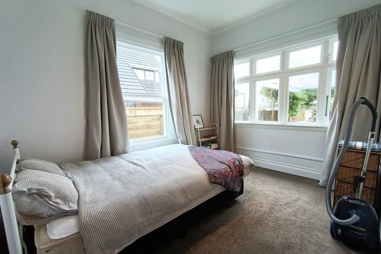 Photo of property in 17 Rossiter Avenue, Waterloo, Lower Hutt, 5011