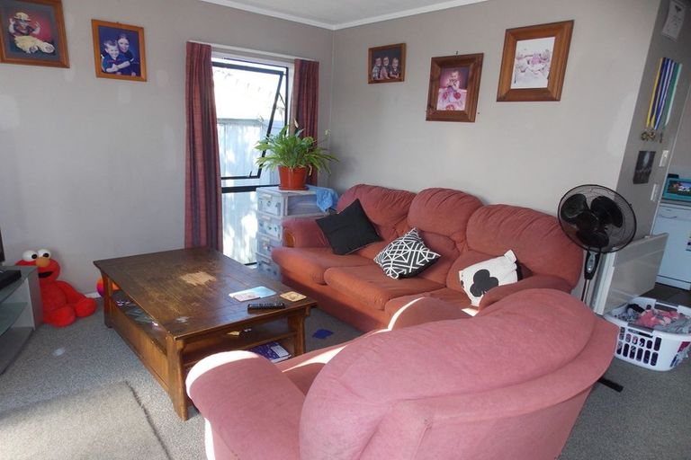 Photo of property in 83 Geraldine Crescent, Cloverlea, Palmerston North, 4412