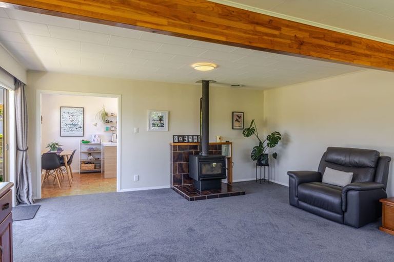 Photo of property in 150 Tilley Road, Paekakariki, 5034
