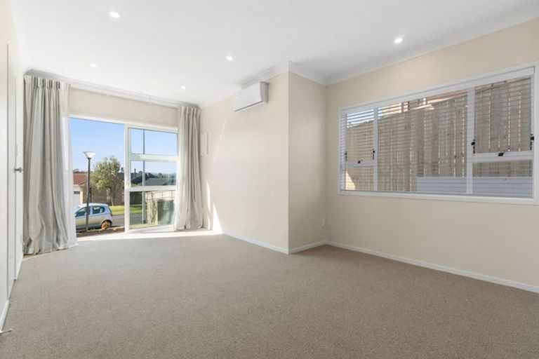 Photo of property in 23a Luton Avenue, Sunnyhills, Auckland, 2010
