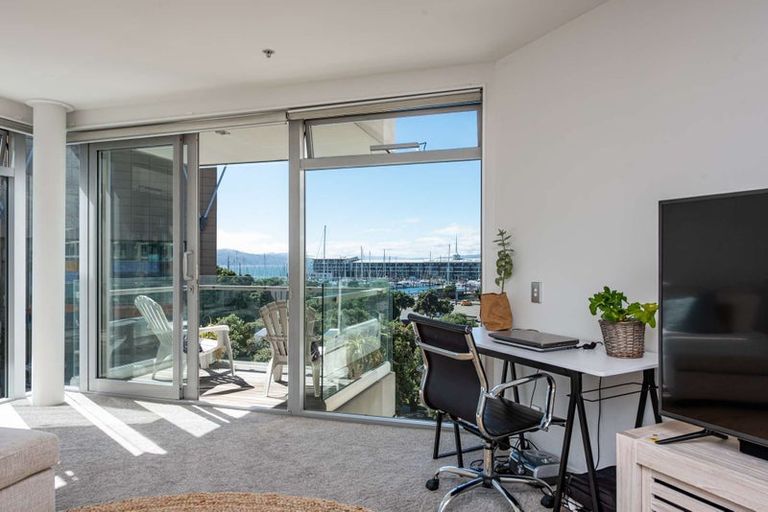 Photo of property in Piermont Apartments, 5c/82 Cable Street, Te Aro, Wellington, 6011