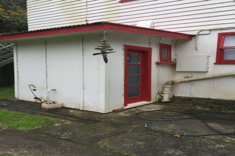 Photo of property in 283-291 Middleton Road, Glenside, Wellington, 6037