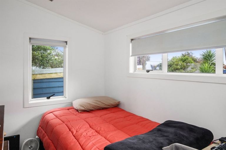 Photo of property in 1 Collingwood Road, Waiuku, 2123