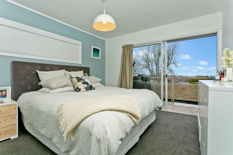 Photo of property in 1/2 Hume Drive, Hillcrest, Auckland, 0627