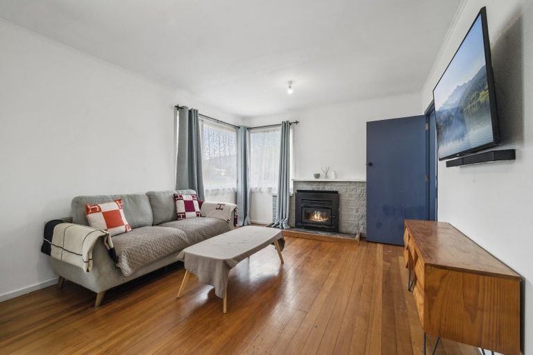 Photo of property in 57 Meadowbank Crescent, Fordlands, Rotorua, 3015