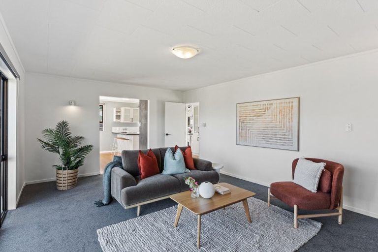 Photo of property in 3 Renata Road, Otaki, 5512