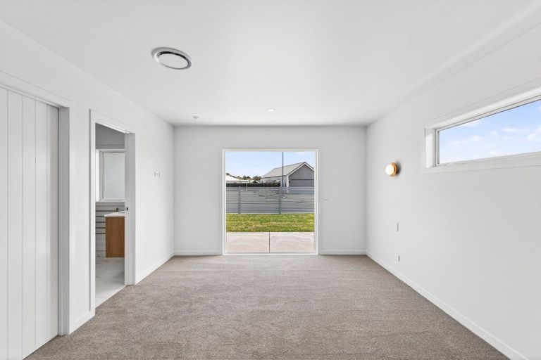 Photo of property in 2 Mohaka Street, Poraiti, 4112