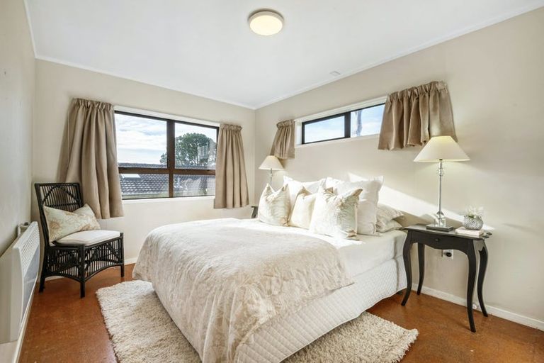 Photo of property in 9g Kerr Street, Devonport, Auckland, 0624