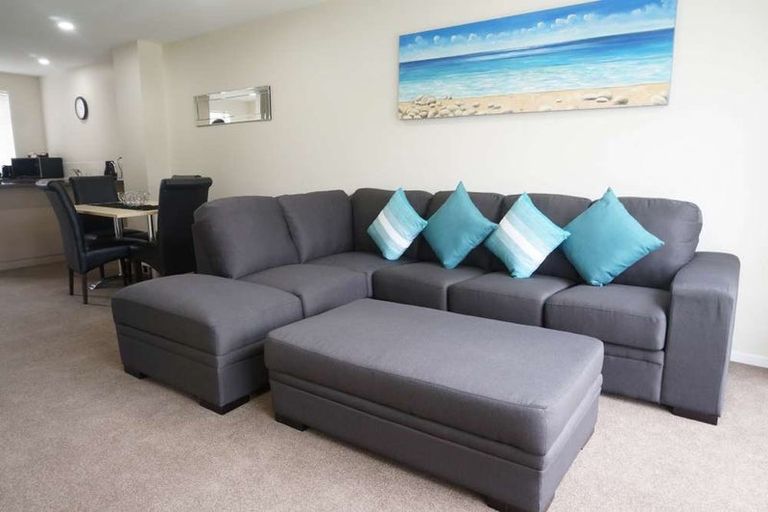 Photo of property in 1/30 Opito Way, East Tamaki, Auckland, 2013