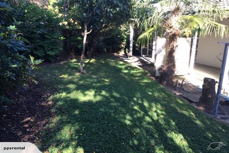 Photo of property in 71 Glen Lynne Avenue, Queenwood, Hamilton, 3210