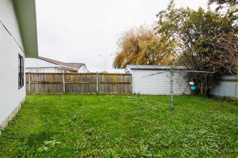Photo of property in 8 Coromandel Court, Roslyn, Palmerston North, 4414