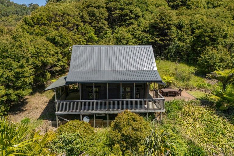 Photo of property in 1220f Te Rerenga Kuaotunu Road, Kuaotunu West, Whitianga, 3592