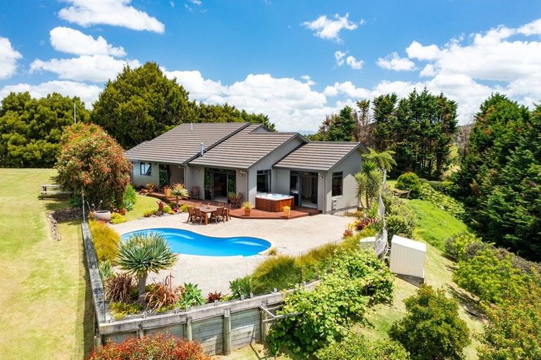 Photo of property in 841 Owhiwa Road, Parua Bay, Onerahi, 0192