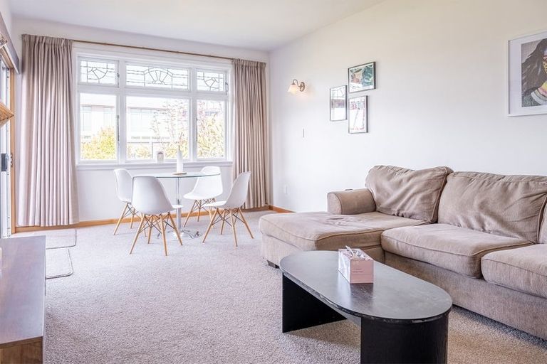 Photo of property in 1/135 Wilsons Road, Saint Martins, Christchurch, 8022