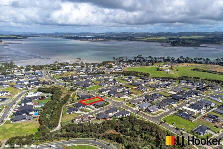 Photo of property in 18 Dame Nganeko Drive, Glenbrook, 2681