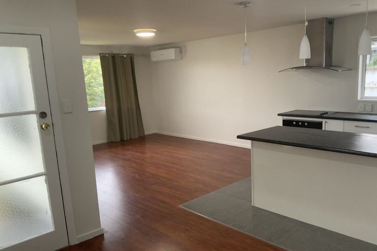 Photo of property in 26 Nile Road, Kelston, Auckland, 0602