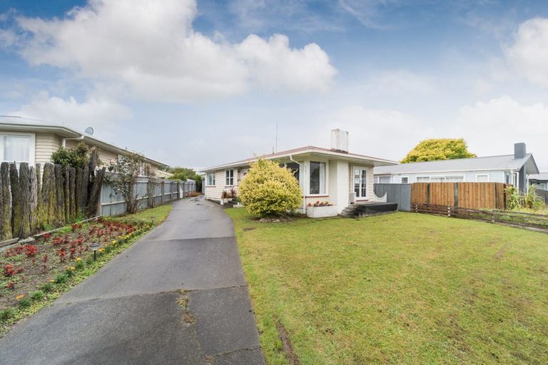 Photo of property in 35 Karamea Crescent, Kelvin Grove, Palmerston North, 4414