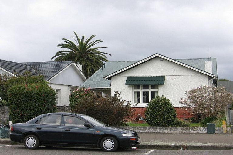 Photo of property in 10 Dahlia Street, Palmerston North, 4410
