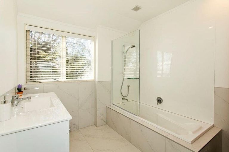 Photo of property in 28a Aramoana Avenue, Devonport, Auckland, 0624