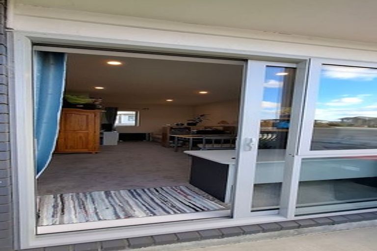 Photo of property in 10 Hapukupuku Avenue, Beachlands, Auckland, 2018