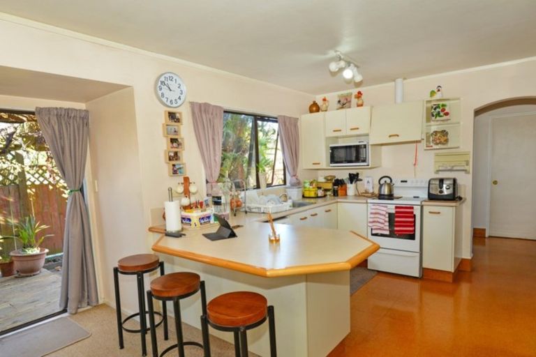 Photo of property in 555 Main North Road, Bay View, Napier, 4104