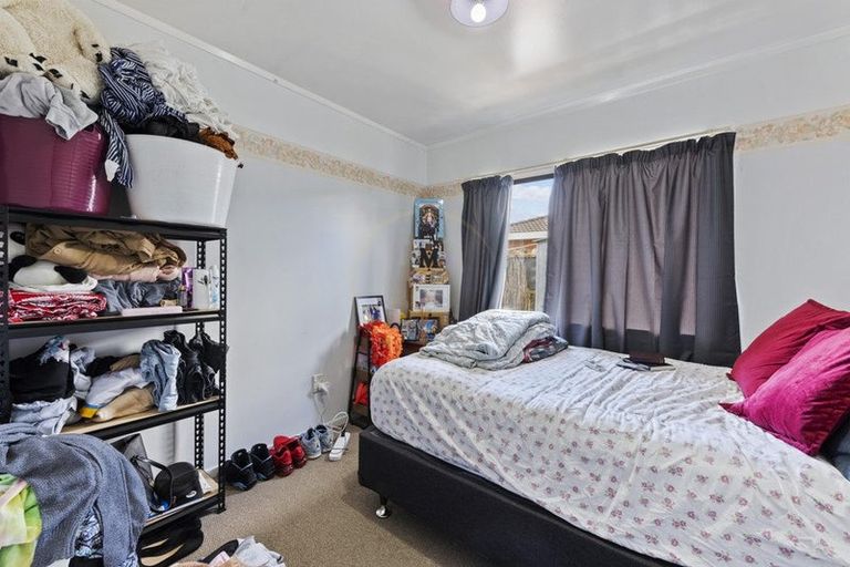 Photo of property in 32 Trimdon Street, Randwick Park, Auckland, 2105