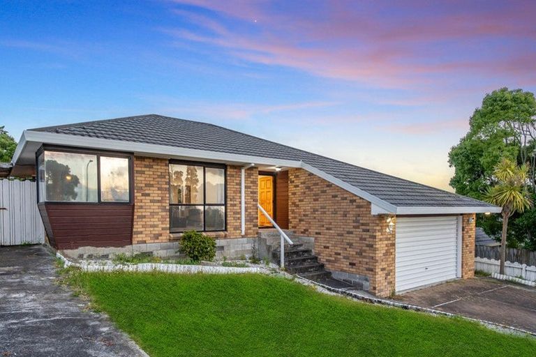 Photo of property in 40 Pigeon Mountain Road, Half Moon Bay, Auckland, 2012