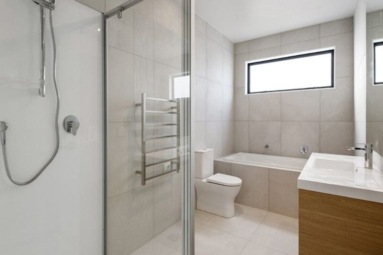 Photo of property in 1 Tiromoana Drive, Red Beach, 0932