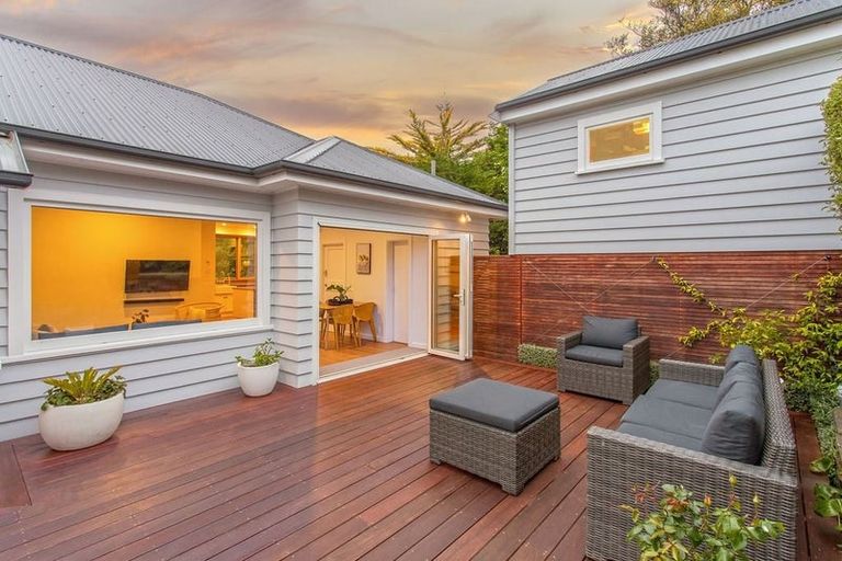 Photo of property in 157 Hackthorne Road, Cashmere, Christchurch, 8022