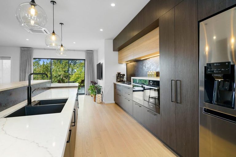 Photo of property in 33 Lakewood Lane, Cambridge, 3434