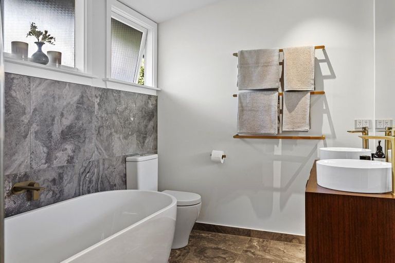 Photo of property in 33 Lynfield Avenue, Ilam, Christchurch, 8041