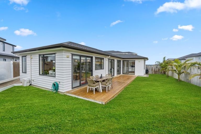 Photo of property in 5 Te Aramanu Crescent, Papakura, 2110