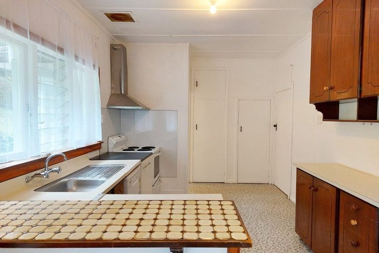 Photo of property in 24 Opoia Road, Hamilton East, Hamilton, 3216