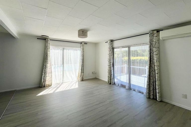 Photo of property in 68 Kaipatiki Road, Glenfield, Auckland, 0629