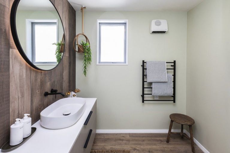 Photo of property in 15 Forbes Street, Sydenham, Christchurch, 8023