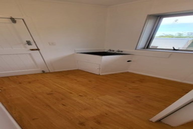 Photo of property in 57 Hobart Crescent, Wattle Downs, Auckland, 2103