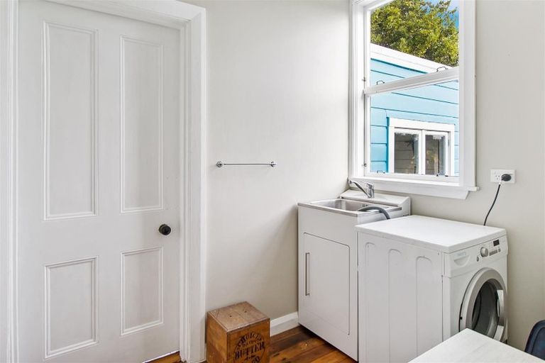 Photo of property in 24 Edward Street, Waimate, 7924