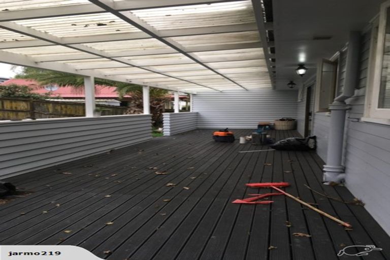 Photo of property in 15 Wylie Avenue, Sunnynook, Auckland, 0620