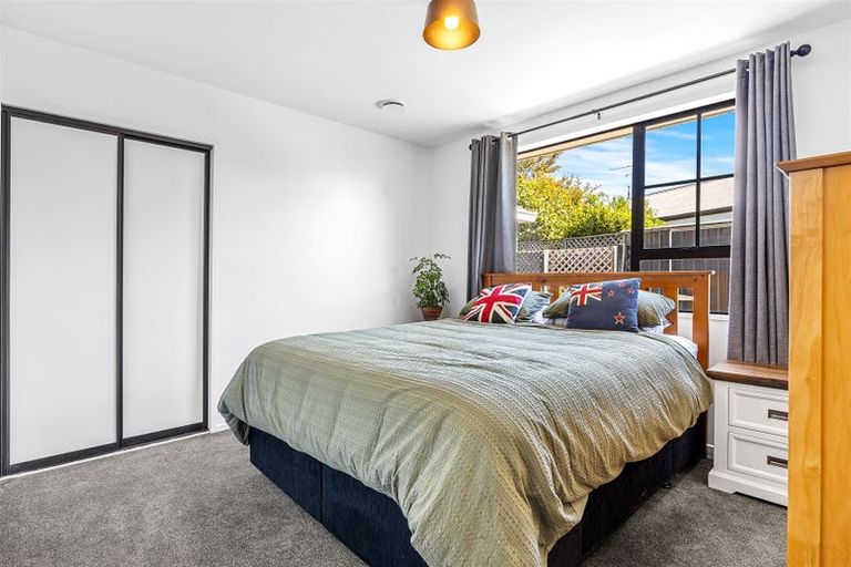 Photo of property in 12 Dunbarton Street, Redwood, Christchurch, 8051