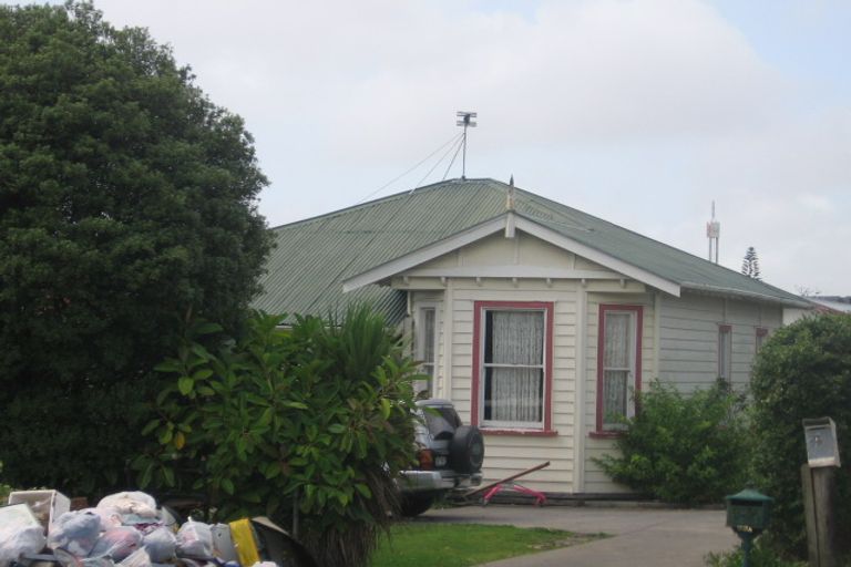 Photo of property in 33 Rata Street, New Lynn, Auckland, 0600