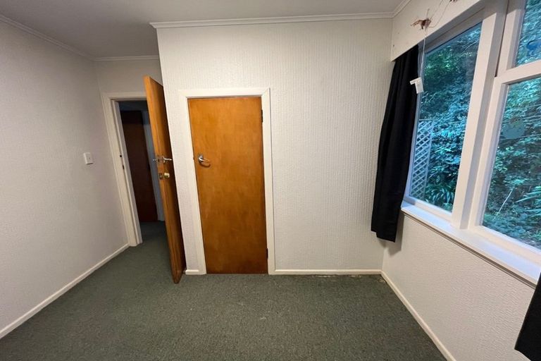 Photo of property in 5 Kiriwai Road, Paremata, Porirua, 5024