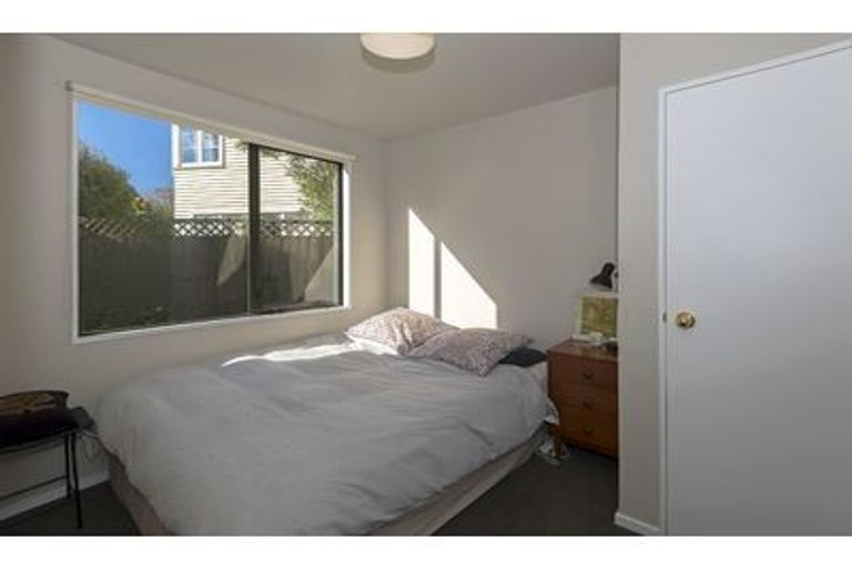 Photo of property in 3/198 Greers Road, Bryndwr, Christchurch, 8053