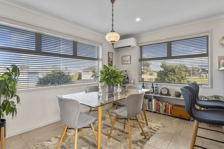 Photo of property in 98 Matai Street, Castlecliff, Whanganui, 4501