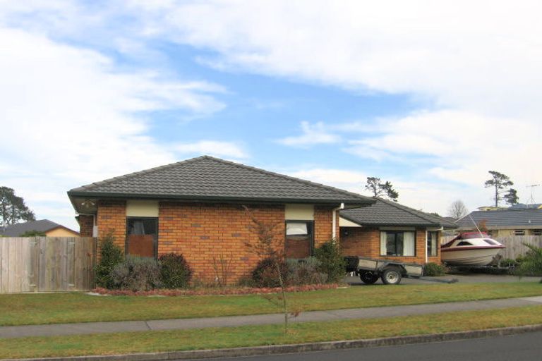 Photo of property in 61 Ayrshire Drive, Grandview Heights, Hamilton, 3200