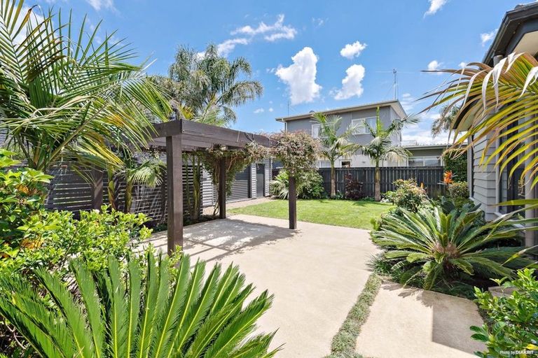 Photo of property in 21 Kelvin Road, Papakura, 2110