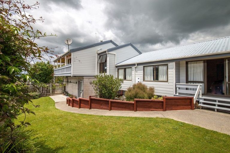 Photo of property in 21 Hillcrest Street, Tirau, 3410