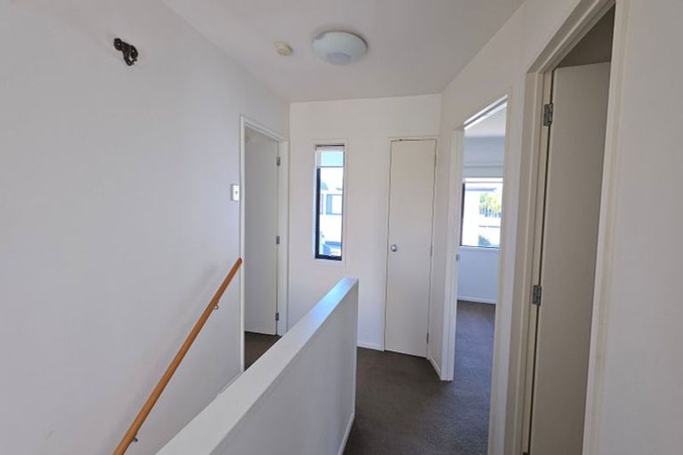 Photo of property in 11/2 Armoy Drive, East Tamaki, Auckland, 2016