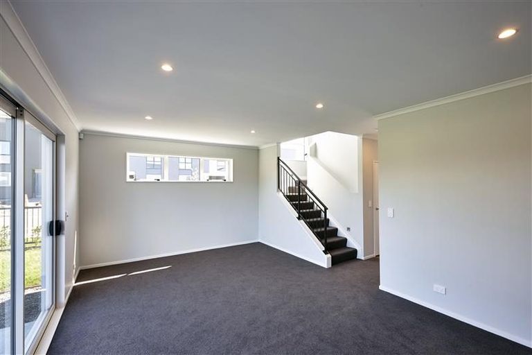 Photo of property in 1 Briddock Way, Swanson, Auckland, 0614