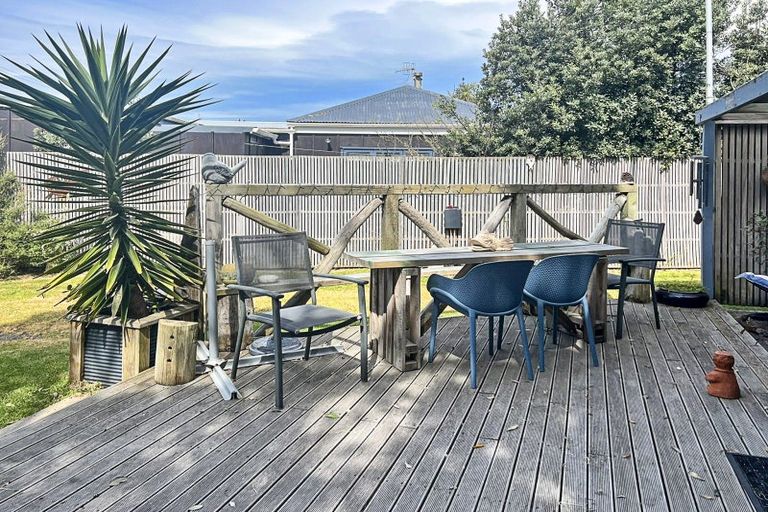 Photo of property in 13 Koputara Road, Himatangi Beach, Foxton, 4891